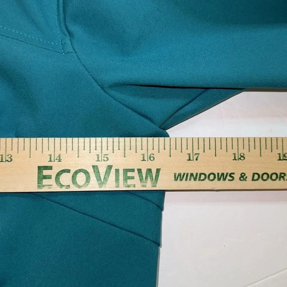 The North Face Beautiful Teal Jacket - Picture 5 of 8